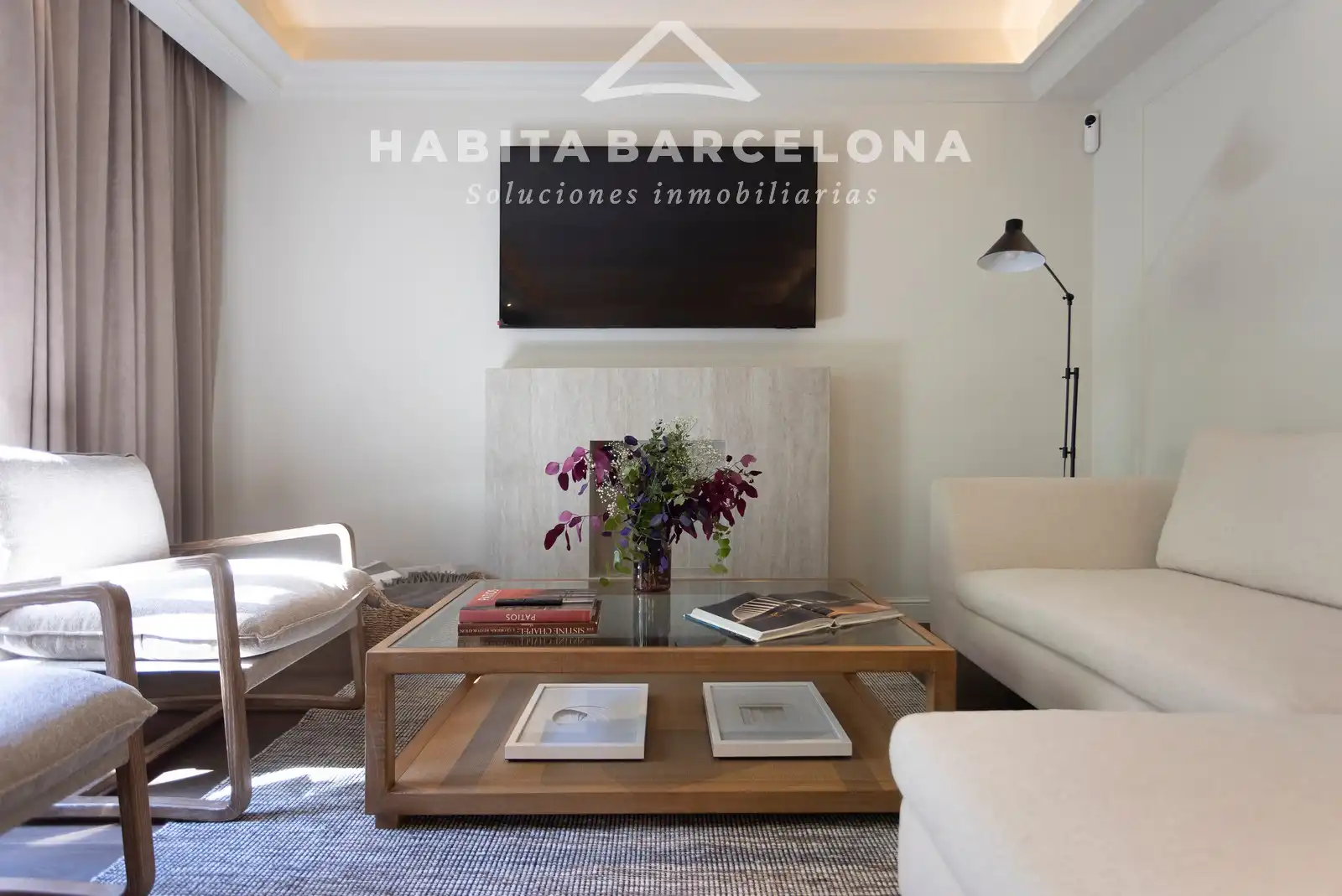 Sala de estar de Piso de alquiler en Barcelona con Aire acondicionado, Calefacción y Parquet