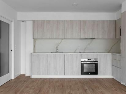 Kitchen of Flat for sale in  Madrid Capital  with Air Conditioner and Heating