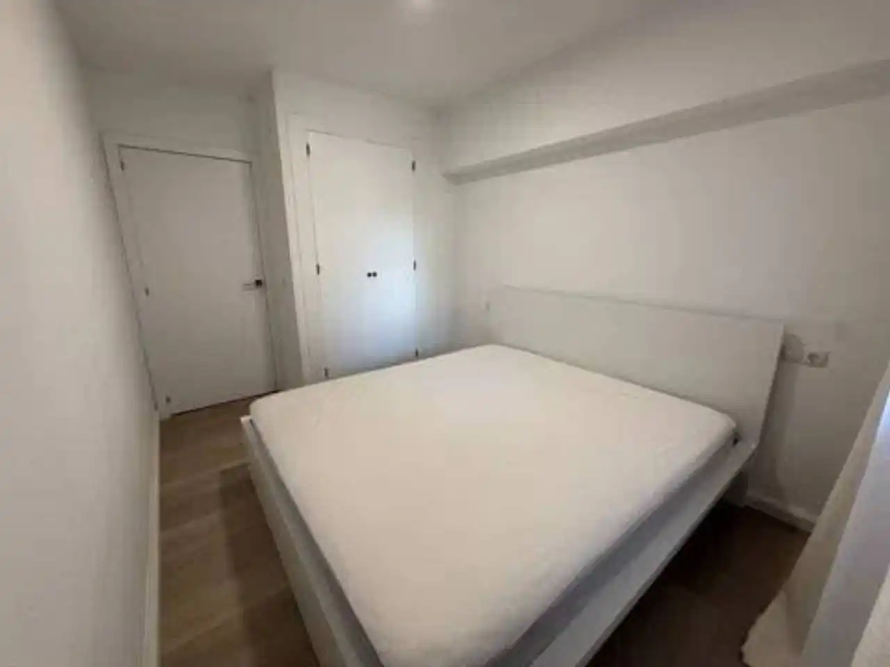 Piso con ascensor en venta en Calle Calle De Dinamarca, 32, imagen 10