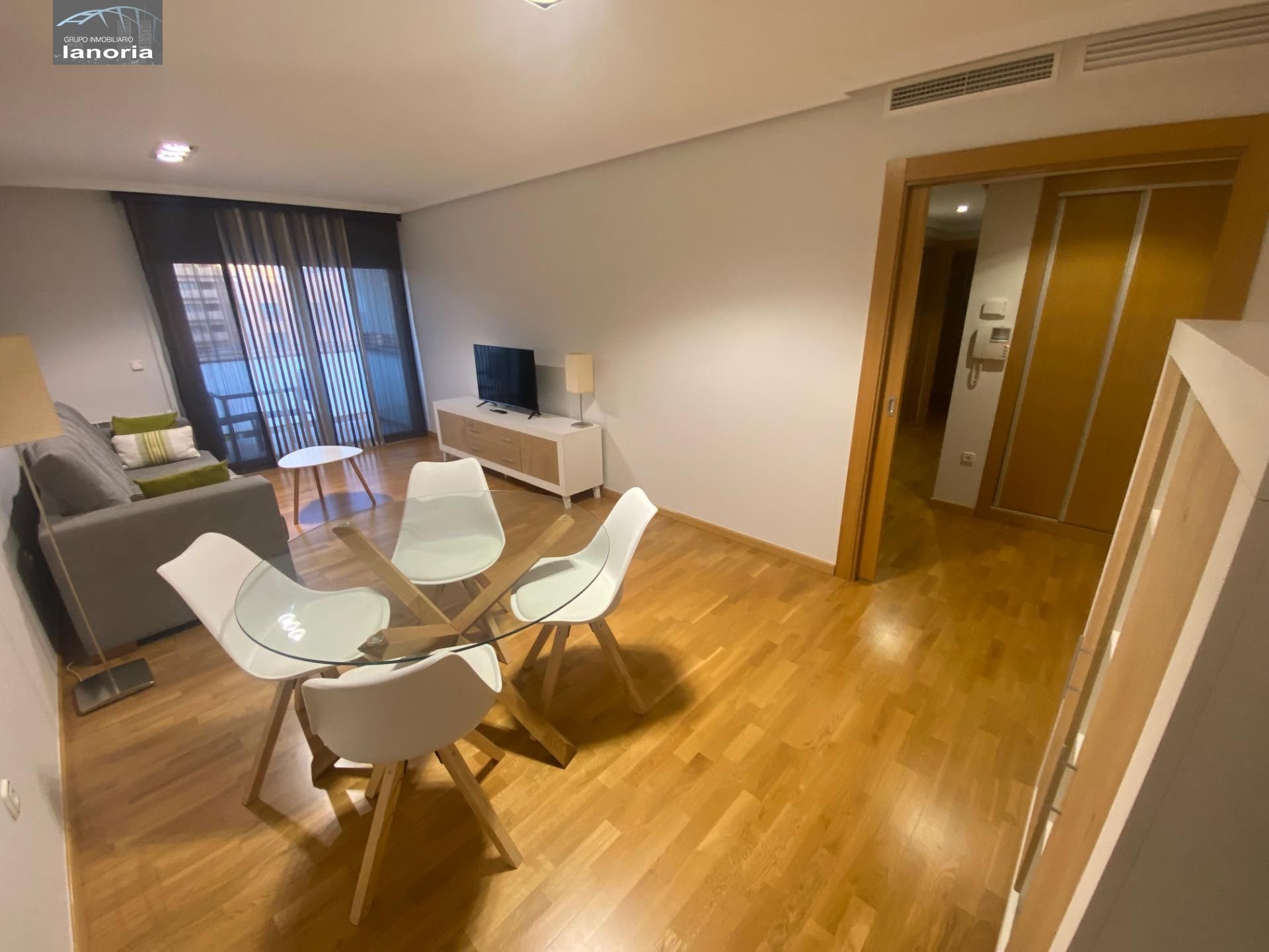 Sala d'estar de Apartament de lloguer en  Albacete Capital amb Aire condicionat, Calefacció i Balcó