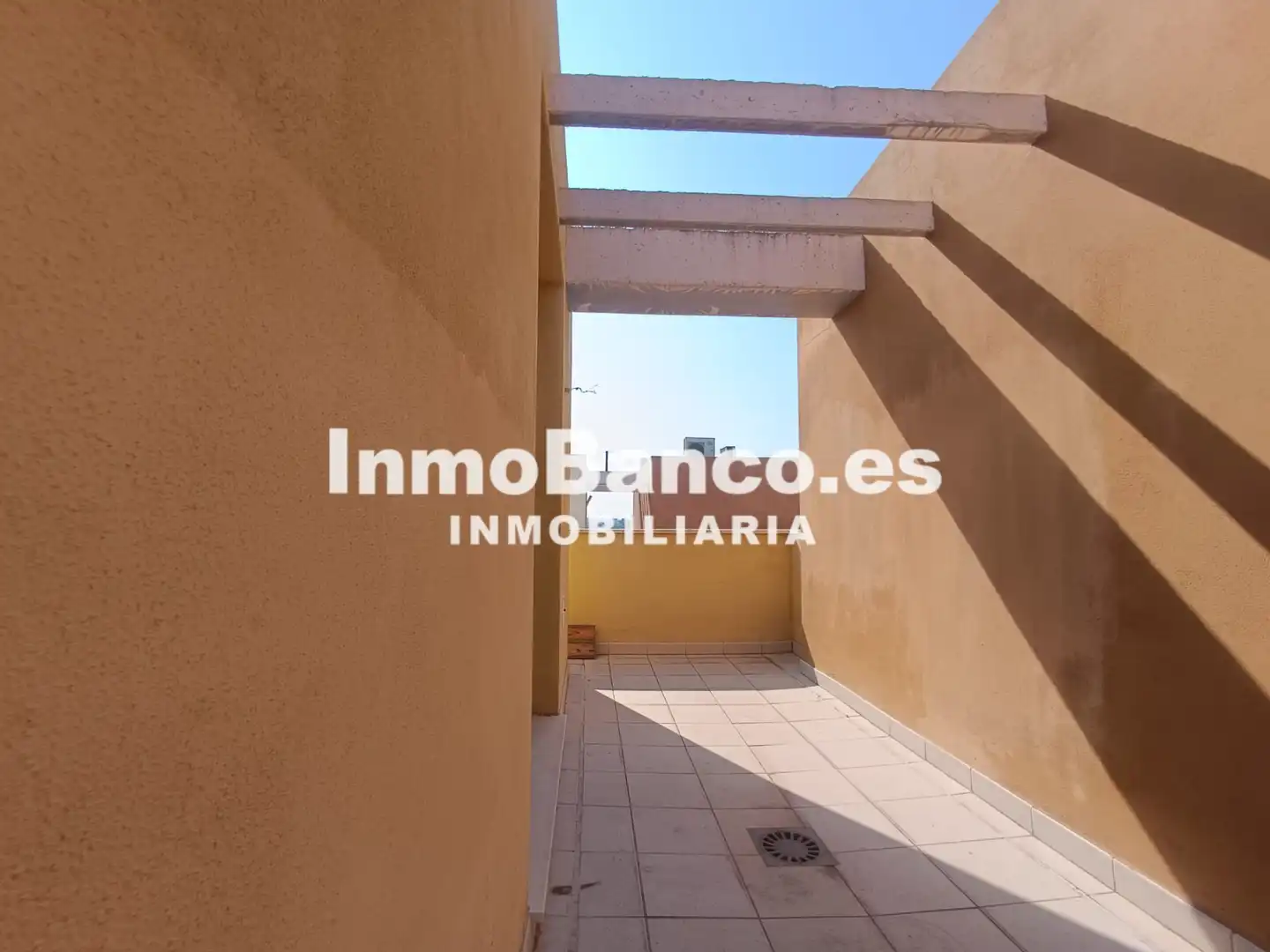 Detached homes for rent in La Pobla de Vallbona  with Air Conditioner, Heating and Terrace