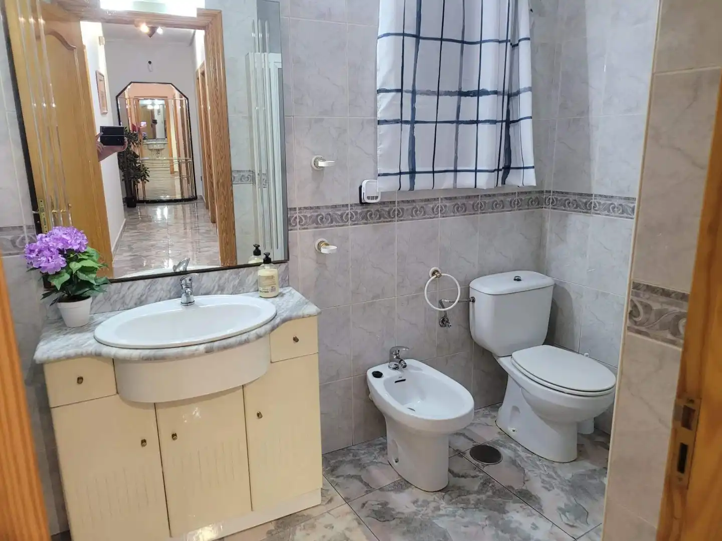Bathroom of Flat for sale in Murcia  with Air Conditioner, Private garden and Storage room