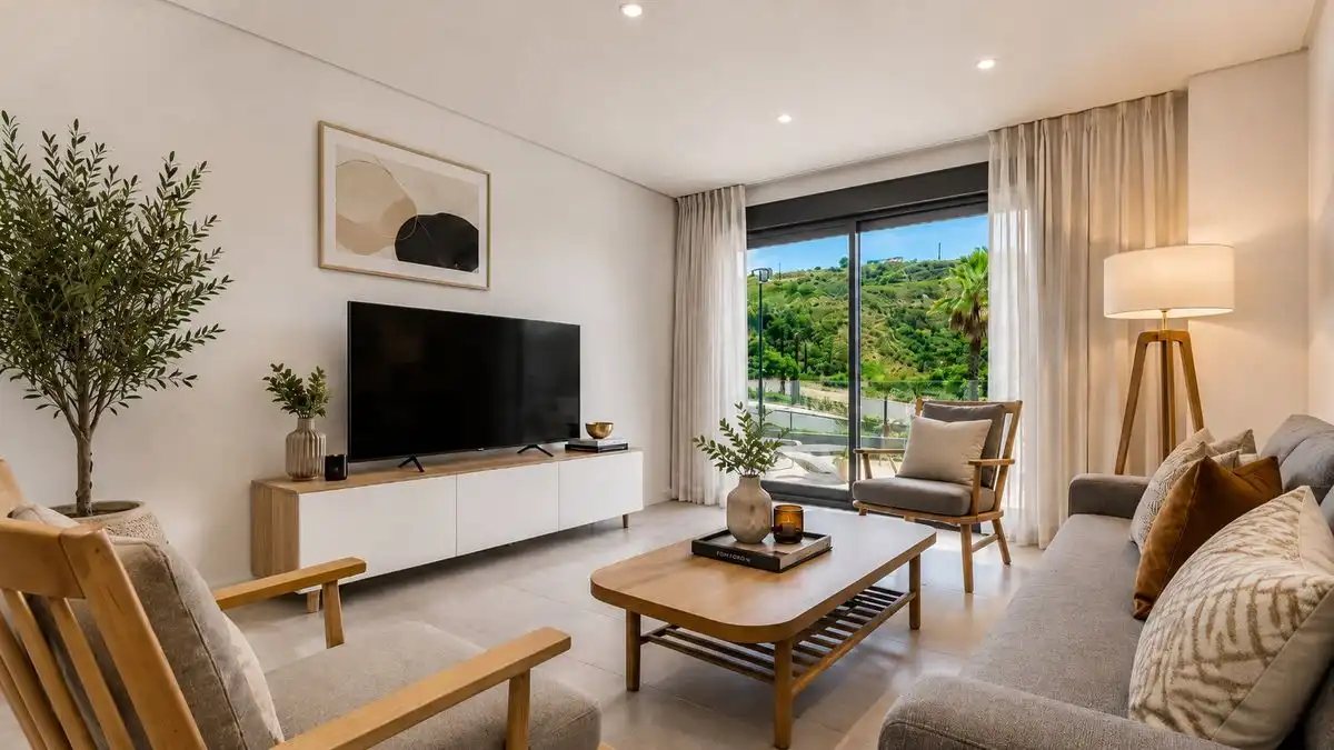 Flat with terrace for sale in Avenida Fuengirola, imagen 5