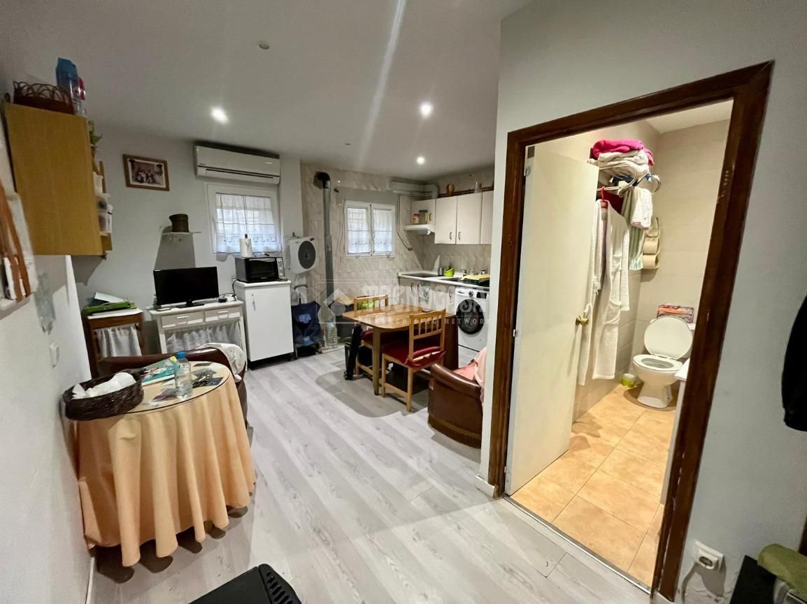 Kitchen of Flat for sale in Horche  with Heating and Private garden