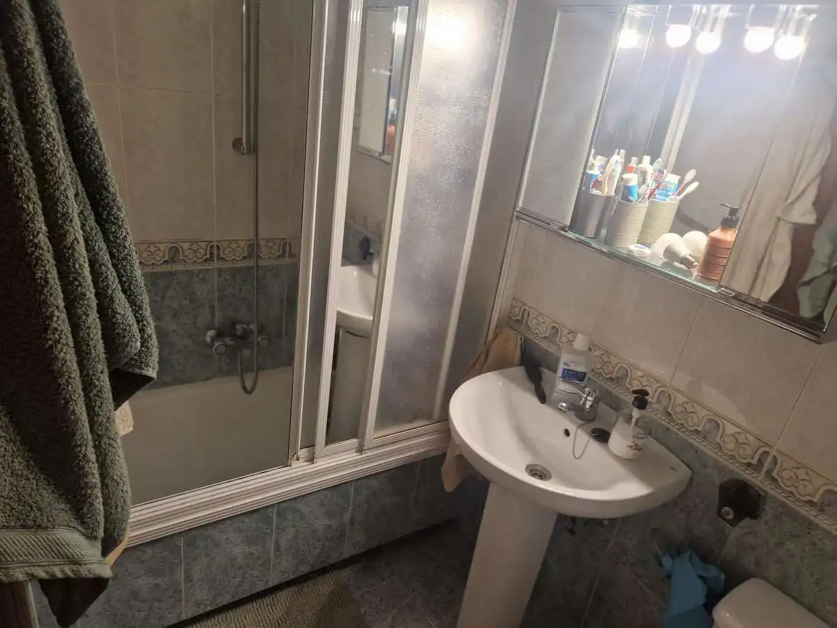 Baño de Piso en venta en Cabrerizos con Calefacción, Terraza y Amueblado