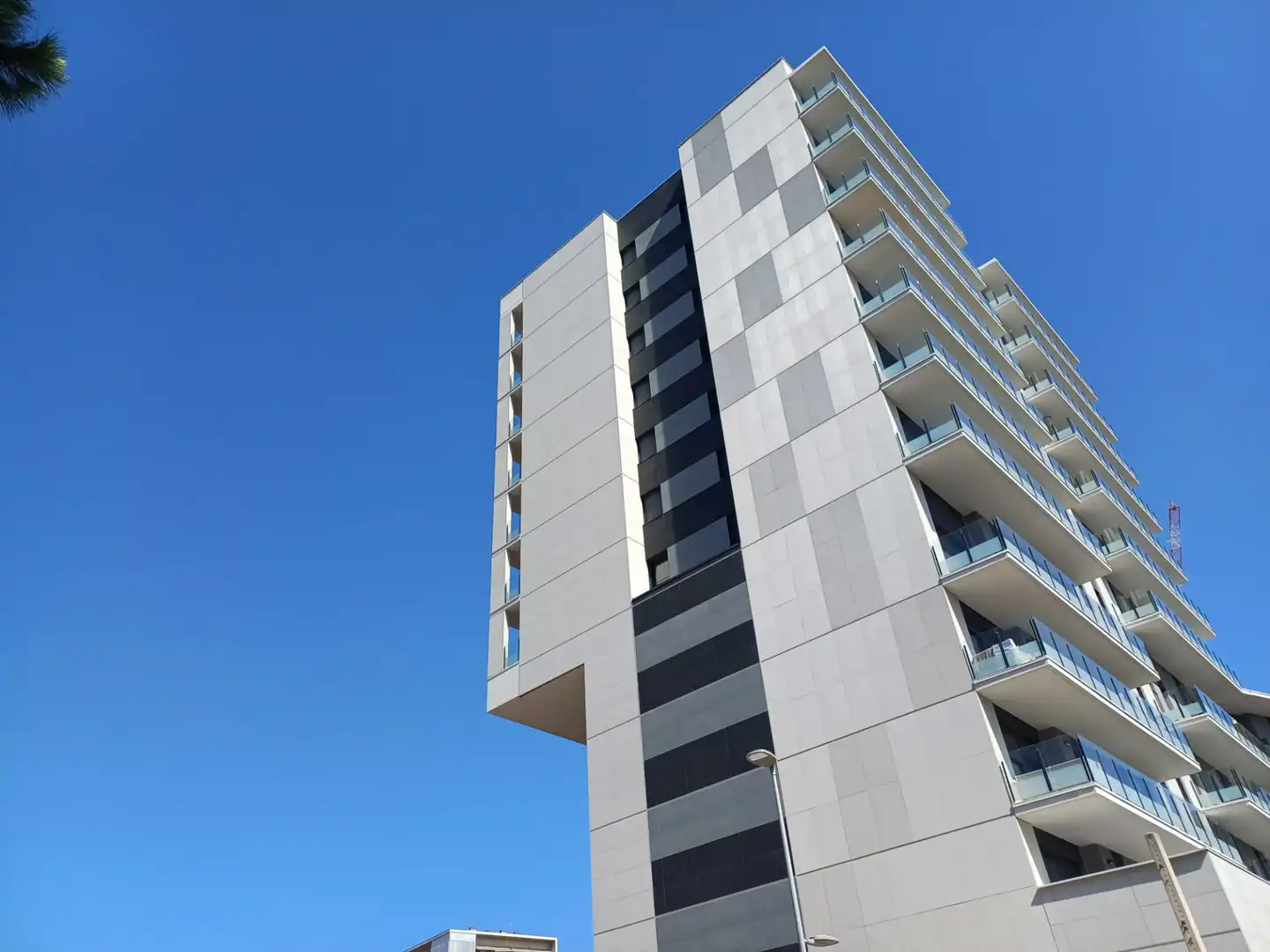 Exterior view of Flat for rent in Esplugues de Llobregat  with Air Conditioner, Heating and Parquet flooring