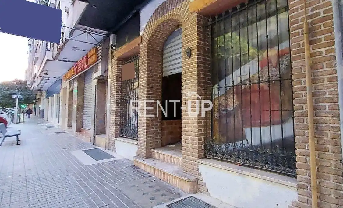 Vista exterior de Local de alquiler en Xàtiva