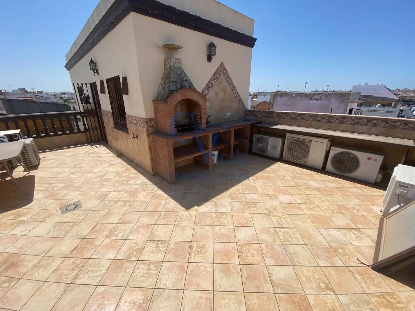 Terrasse von Haus oder Chalet zum Verkauf in Dos Hermanas mit Klimaanlage, Heizung und Abstellraum