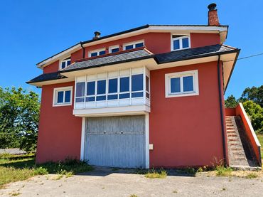 Casa amb balcó en venda a Lugar Toimil-PQ Xuances