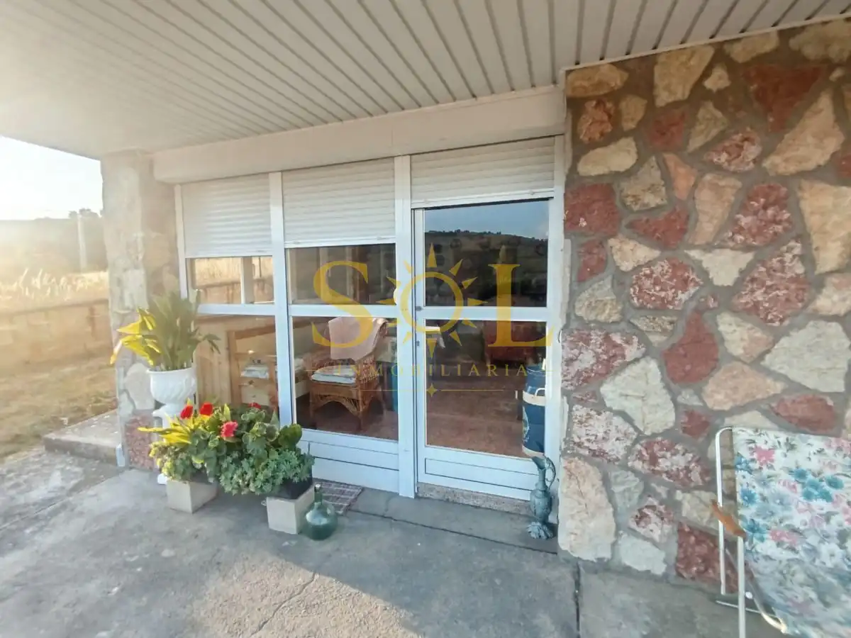 Vista exterior de Casa o chalet en venta en Carrocera con Calefacción, Jardín privado y Terraza