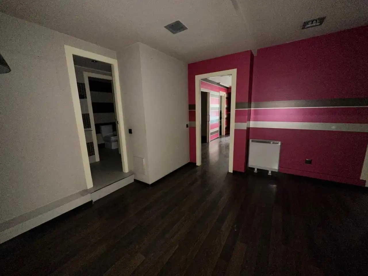 Oficina en venta en León Capital  con Calefacción y Terraza