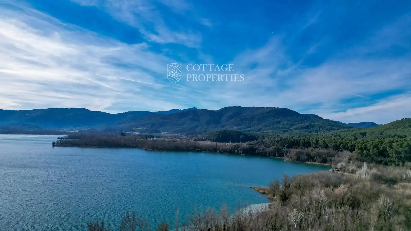 Houses for sale in Banyoles  with Air Conditioner, Swimming Pool and Alarm