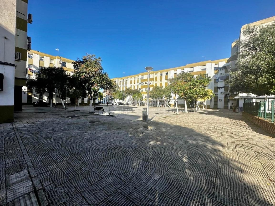 Vista exterior de Pis en venda en Jerez de la Frontera