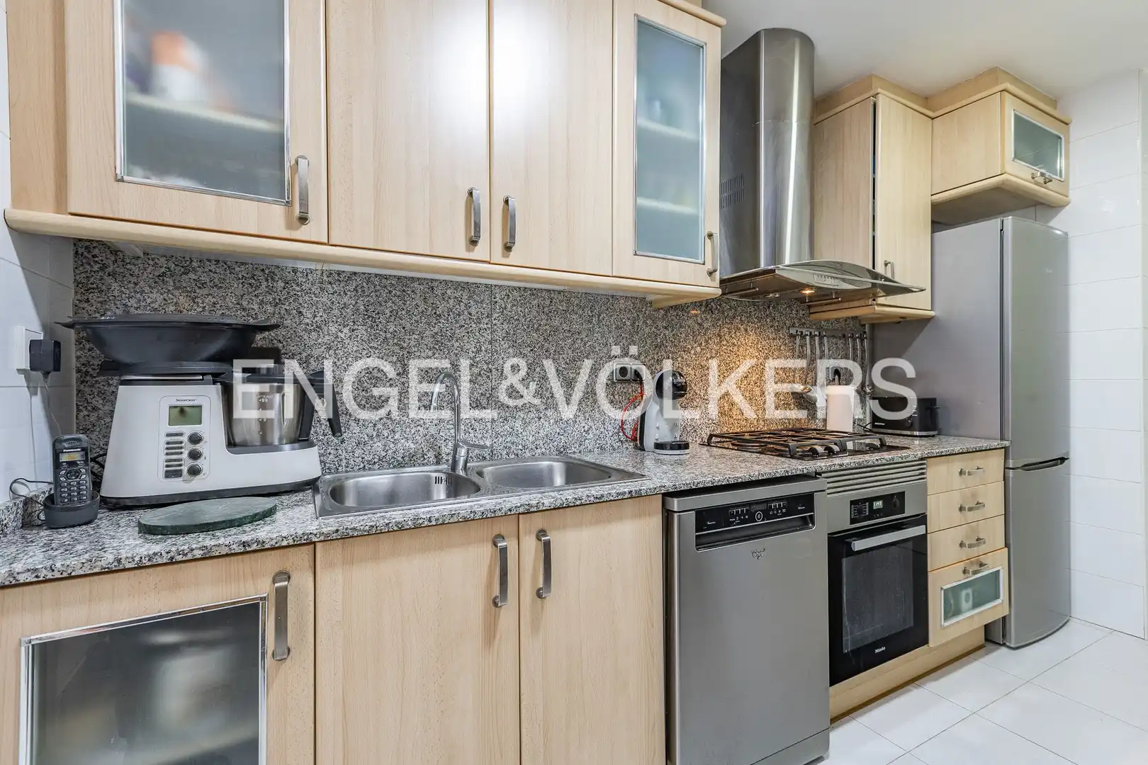 Kitchen of Attic for sale in Sant Cugat del Vallès  with Heating, Parquet flooring and Swimming Pool
