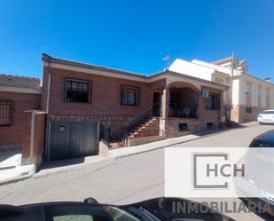 Exterior view of House or chalet for sale in La Puebla de Montalbán  with Air Conditioner, Heating and Furnished