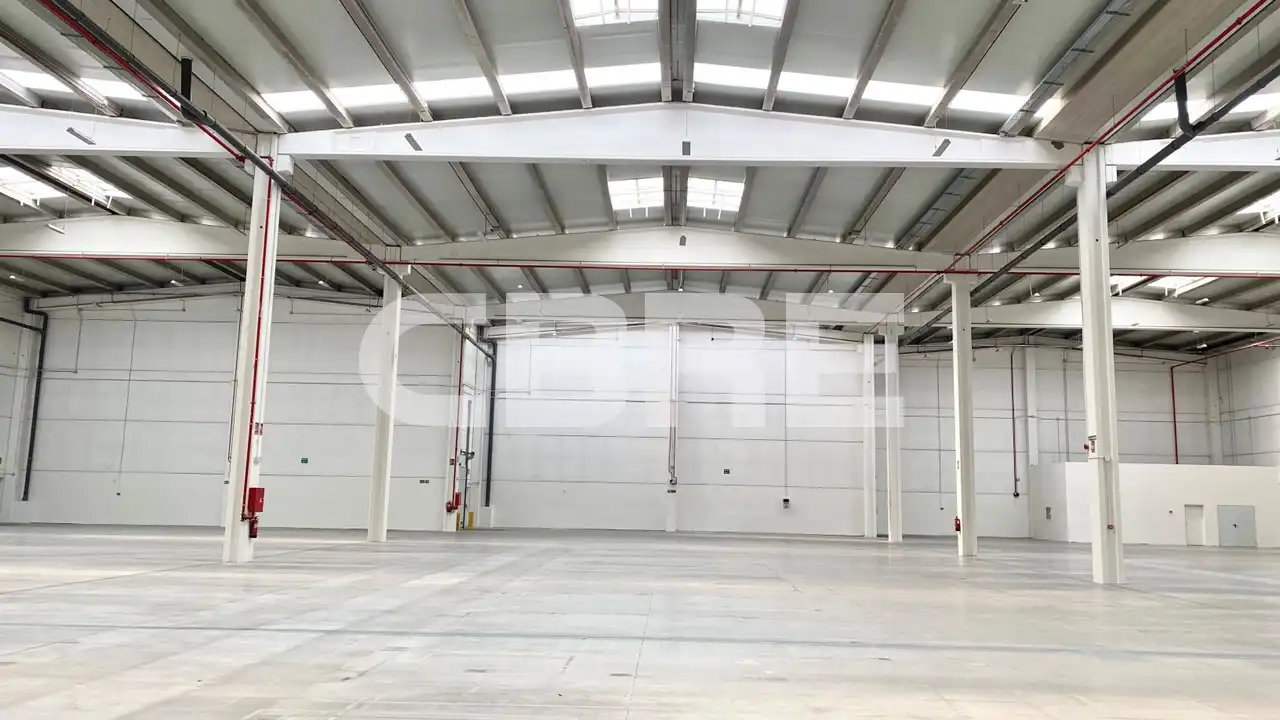 Nave industrial de alquiler en Calle de Siete Picos, 11, Zona Industrial