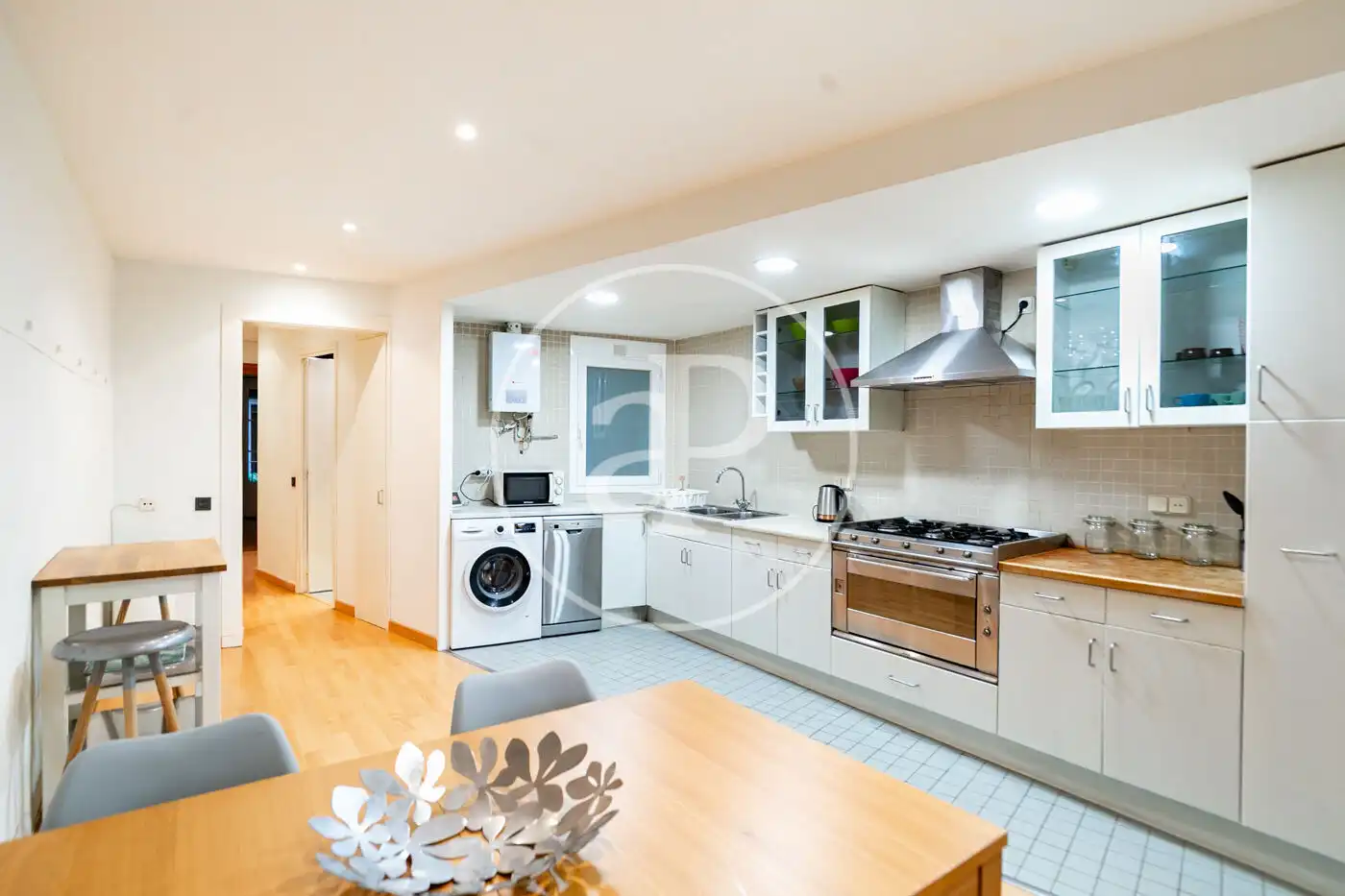 Küche von Wohnung zum Verkauf in Barcelona mit Klimaanlage, Heizung und Möbliert
