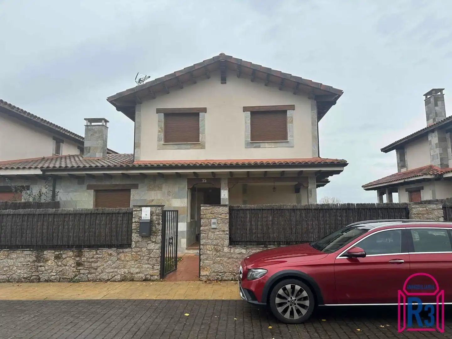 Adossat amb jardí en venda a Valverde de la Virgen, imagen 34