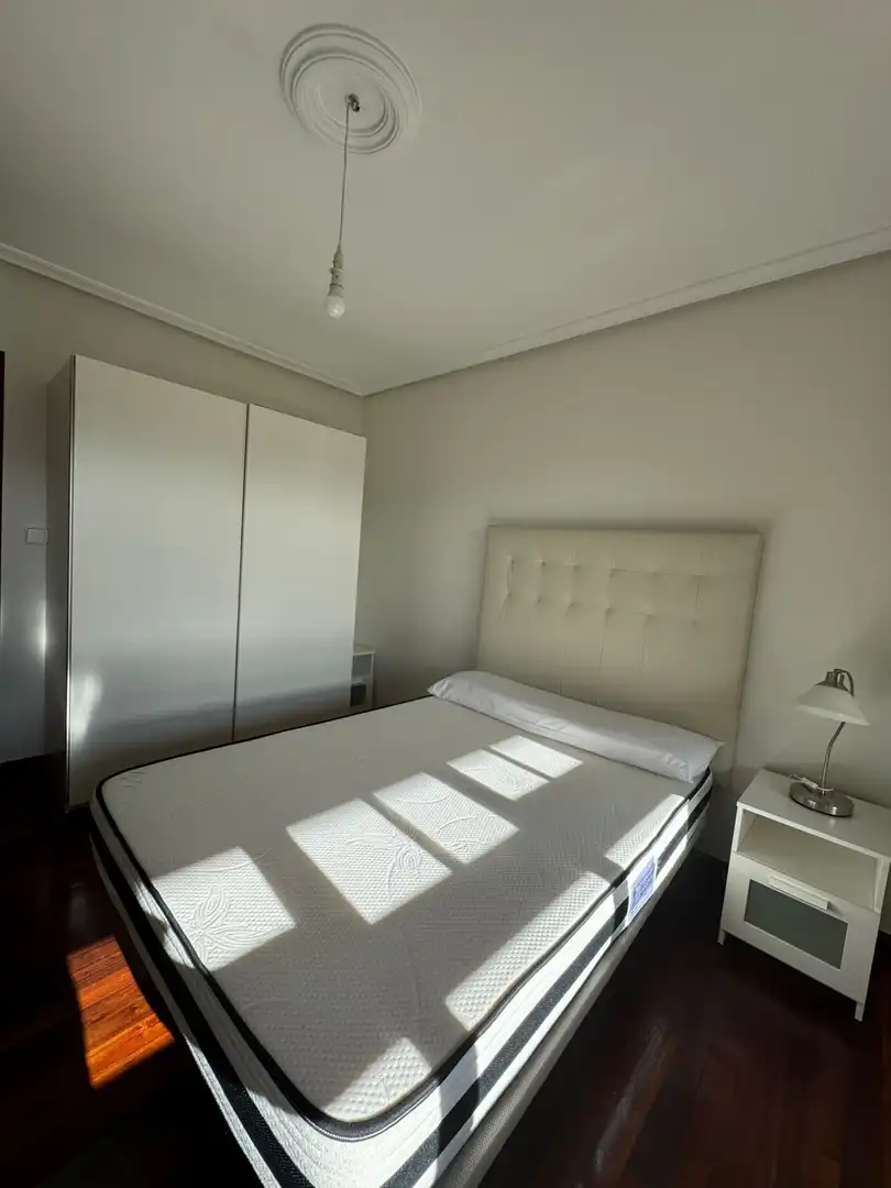 Dormitori de Casa adosada en venda en Polanco amb Calefacció, Jardí privat i Parquet