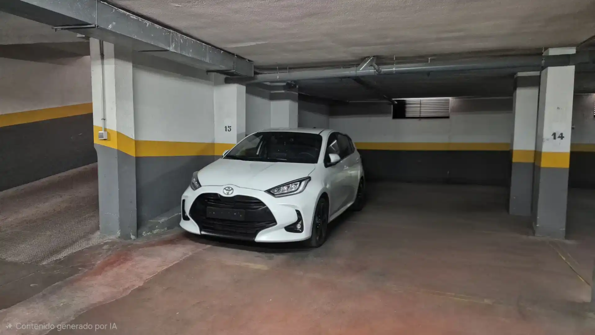 Parkplatz von Wohnung zum Verkauf in  Madrid Capital mit Klimaanlage und Terrasse