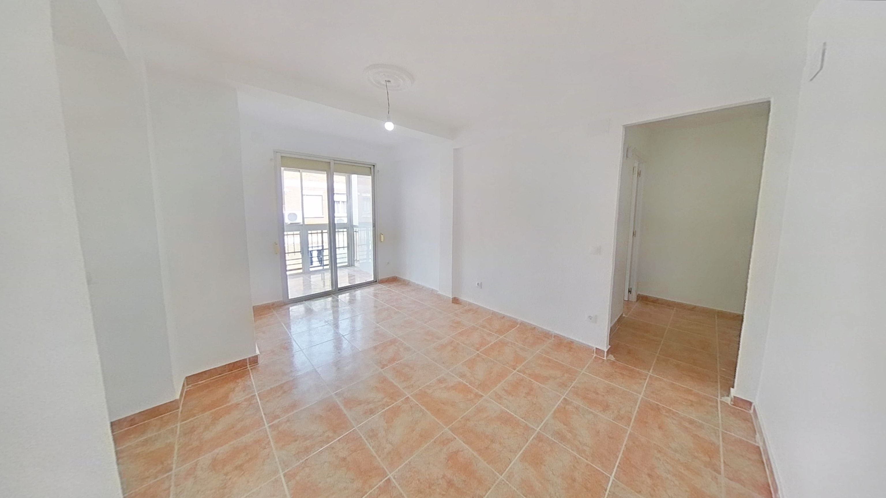 Exterior view of Flat to rent in Alcalá de Henares  with Oven and Pets allowed