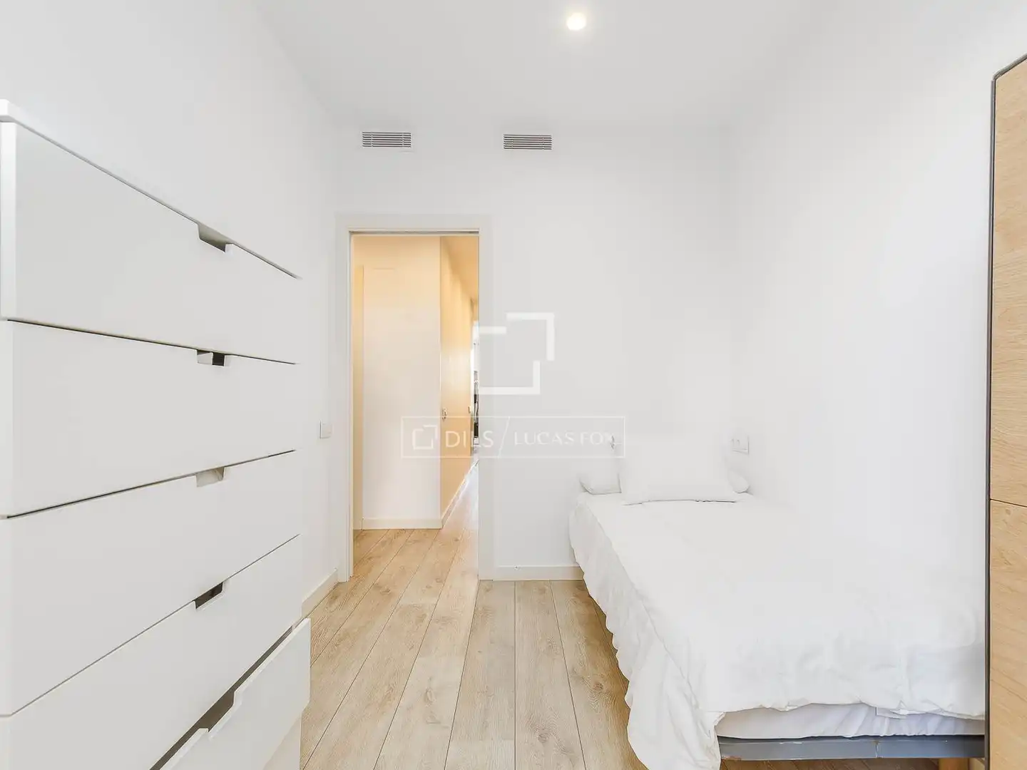 Habitación de Ático en venta en Barcelona con Aire acondicionado, Parquet y Terraza