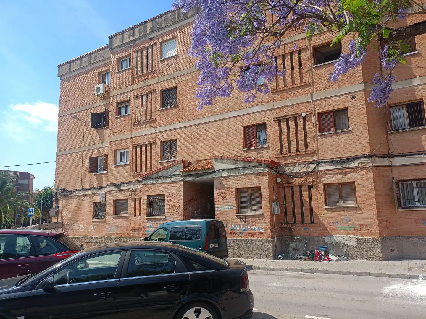 Vista exterior de Apartamento en venta en Paterna con Balcón