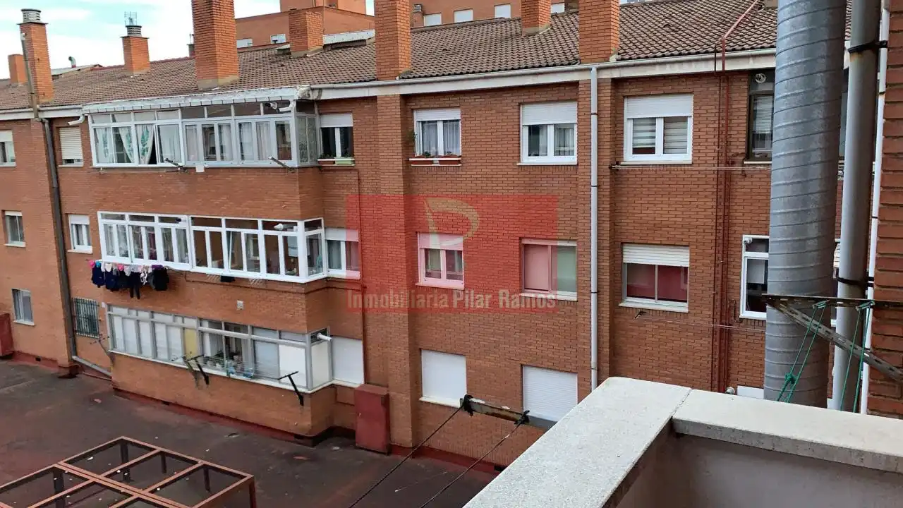 Exterior view of Flat for sale in San Mamés - La Palomera