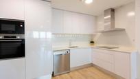 Kitchen of Flat to rent in  Valencia Capital  with Air Conditioner, Heating and Swimming Pool