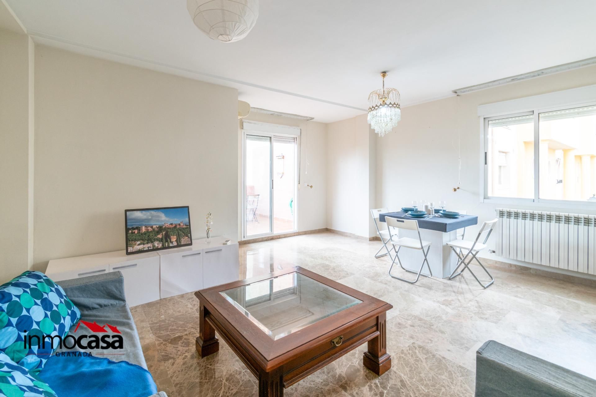Living room of Single-family semi-detached for sale in Ogíjares  with Heating, Parquet flooring and Terrace