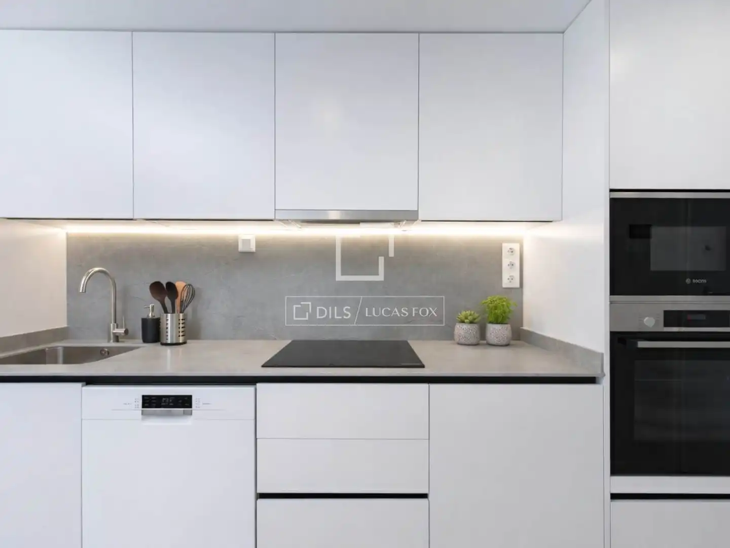 Kitchen of Flat for sale in Eivissa