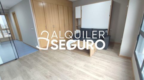 Foto 5 de Loft de lloguer a De Dulce Chacón, Virgen del Cortijo - Manoteras, Madrid Capital