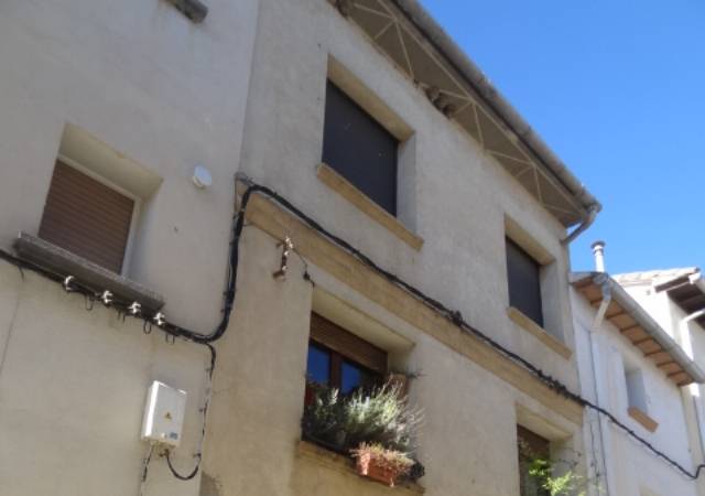 Casa-chalet en Venta en Ayerbe