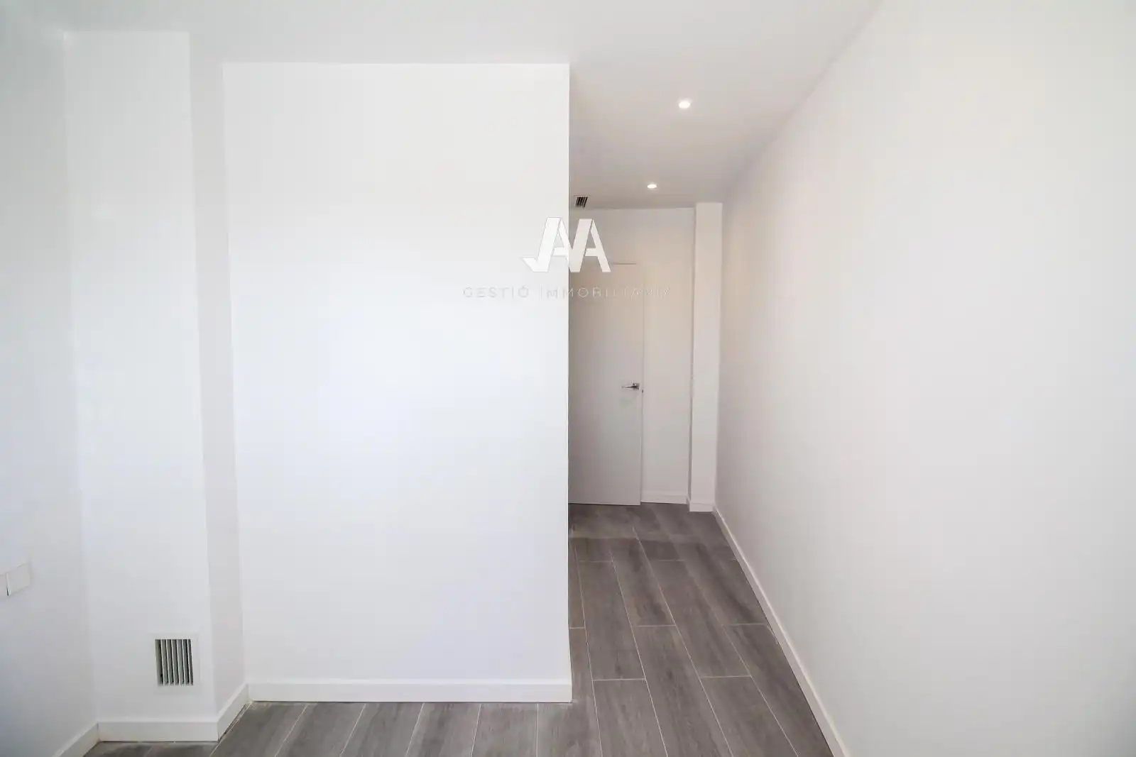 Dúplex en venta en Igualada con Calefacción, Terraza y Horno