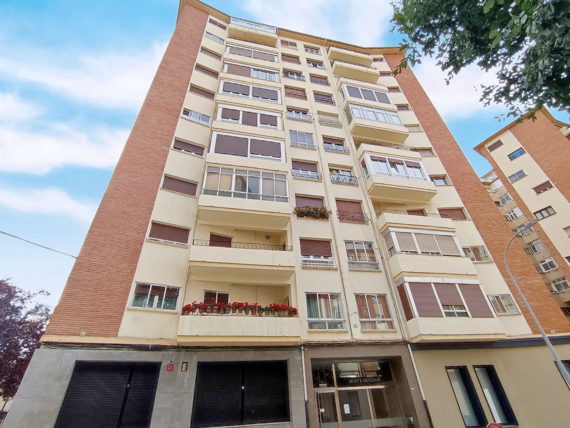 Exterior view of Flat to rent in  Pamplona / Iruña  with Heating, Terrace and Furnished