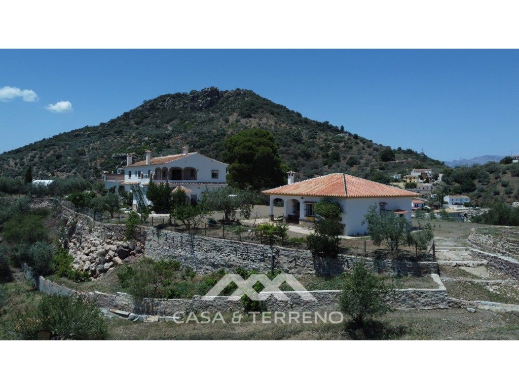 Exterior view of House or chalet for sale in Comares  with Air Conditioner, Private garden and Terrace