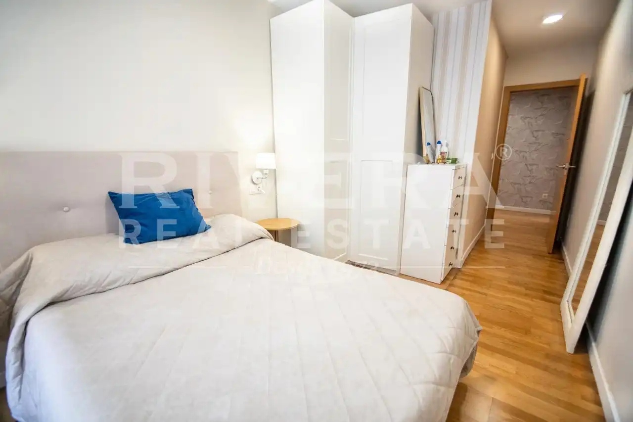 Habitación de Ático en venta en Sanxenxo con Calefacción, Parquet y Terraza