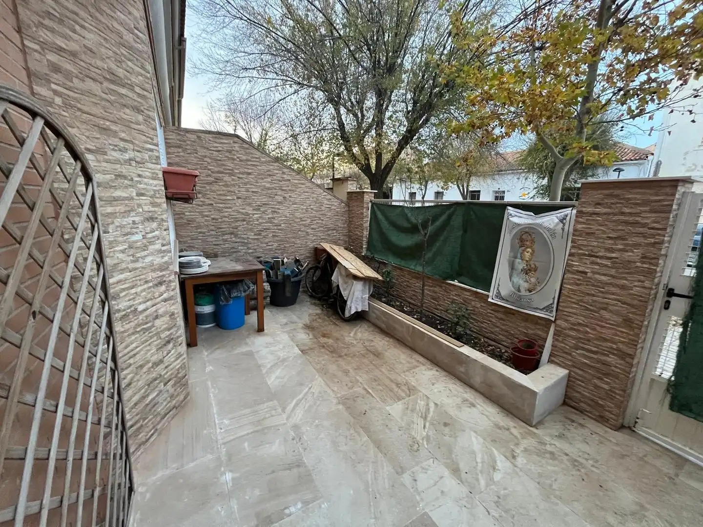 Terrassa de Casa adosada en venda en Almansa amb Calefacció, Jardí privat i Terrassa