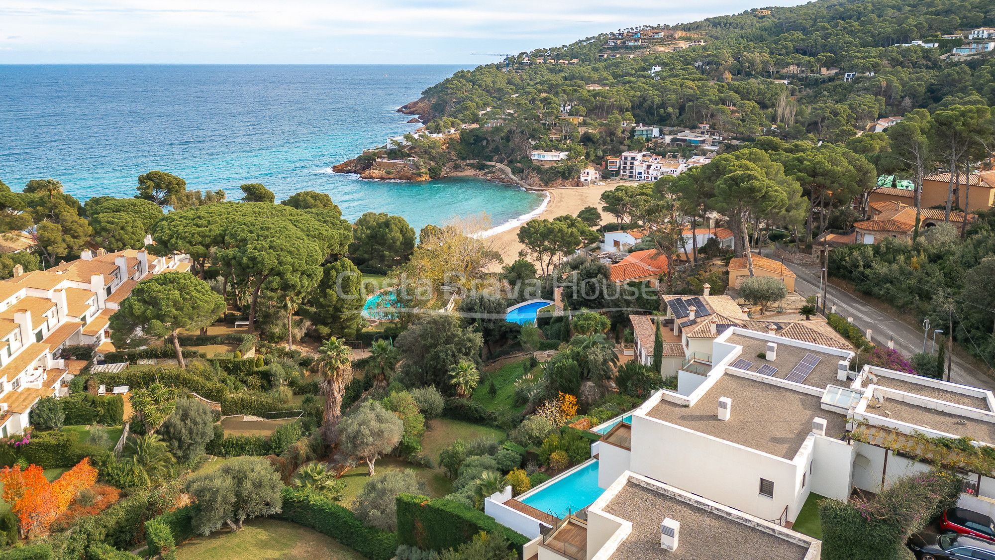Vista exterior de Casa adosada en venda en Begur amb Aire condicionat, Calefacció i Jardí privat