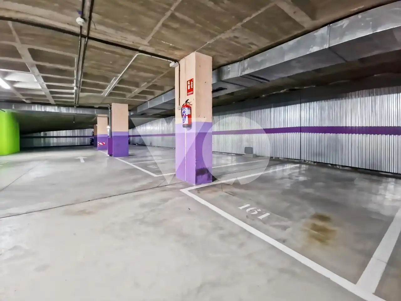 Parking de Piso en venta en Madrid con Aire acondicionado, Calefacción y Trastero