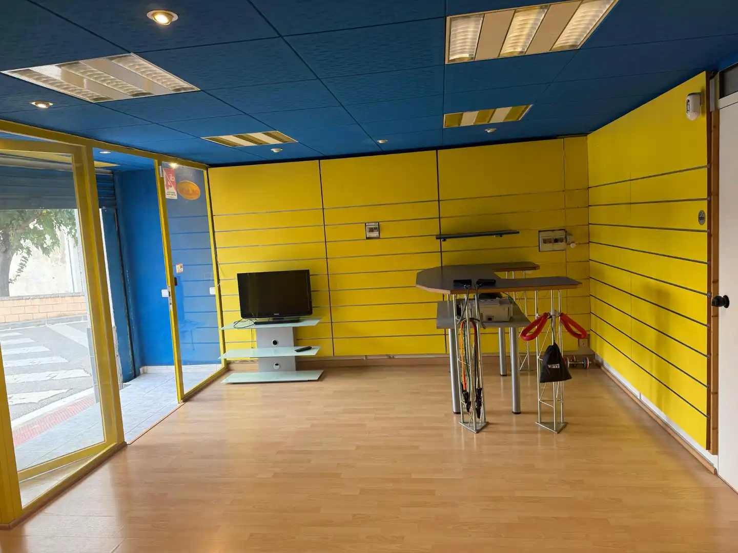 Local comercial de lloguer a Carrer del Migdia, imagen 3