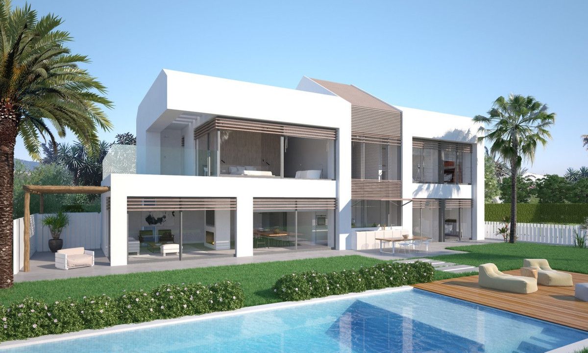 Exterior view of House or chalet for sale in Estepona  with Air Conditioner, Private garden and Terrace