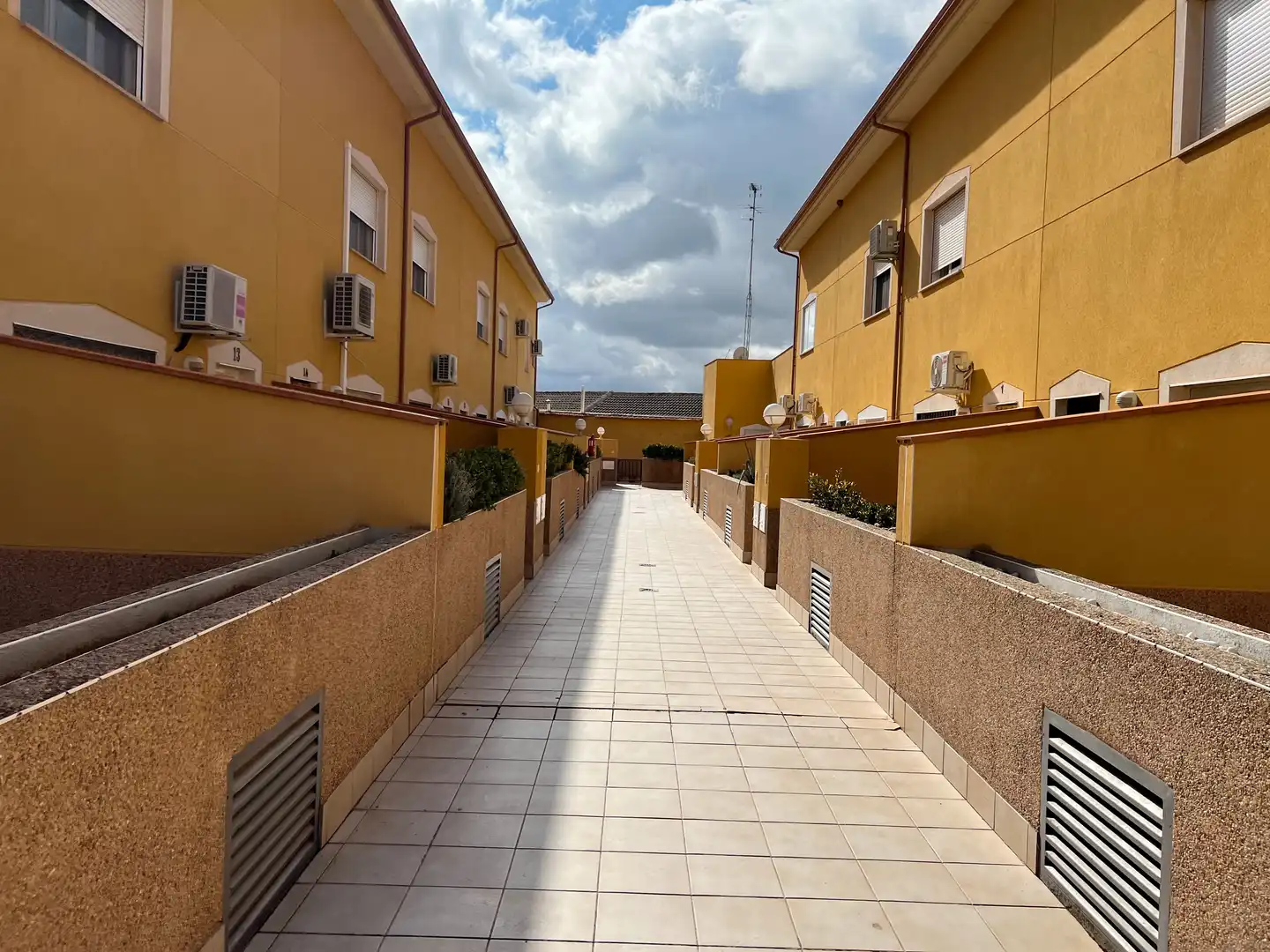 Houses for sale in Calle Castillo del Tocón, Membrilla