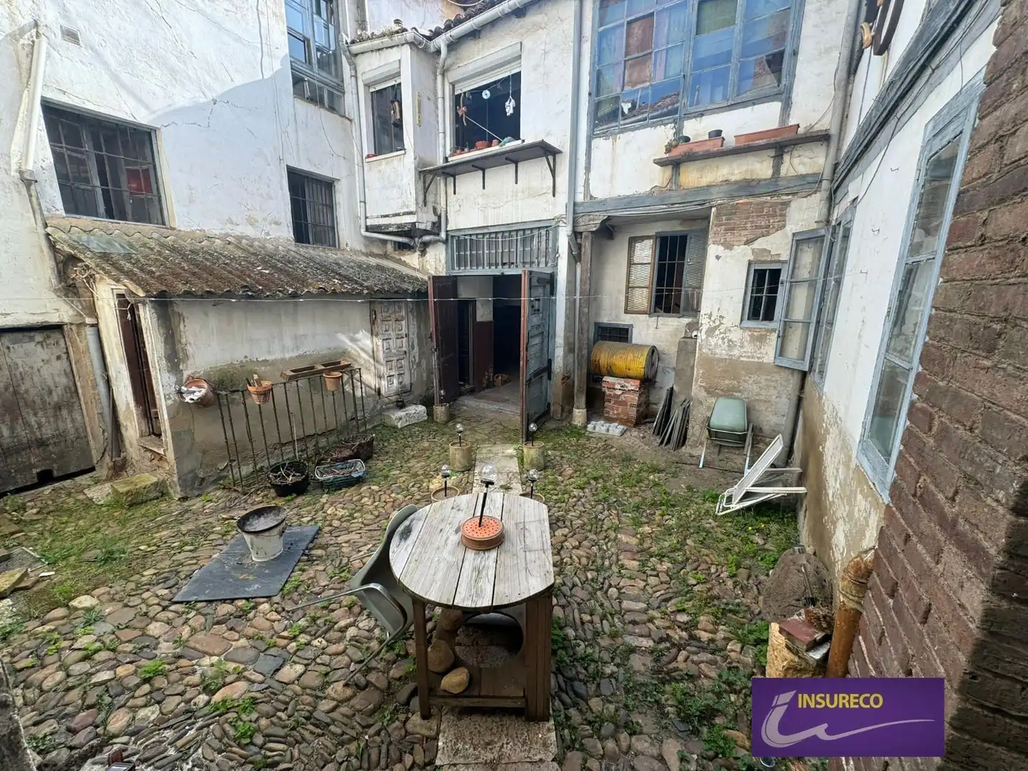 Immobles singulars en venda a Serranos
