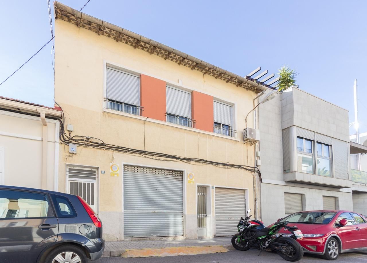 Exterior view of House or chalet for sale in Petrer