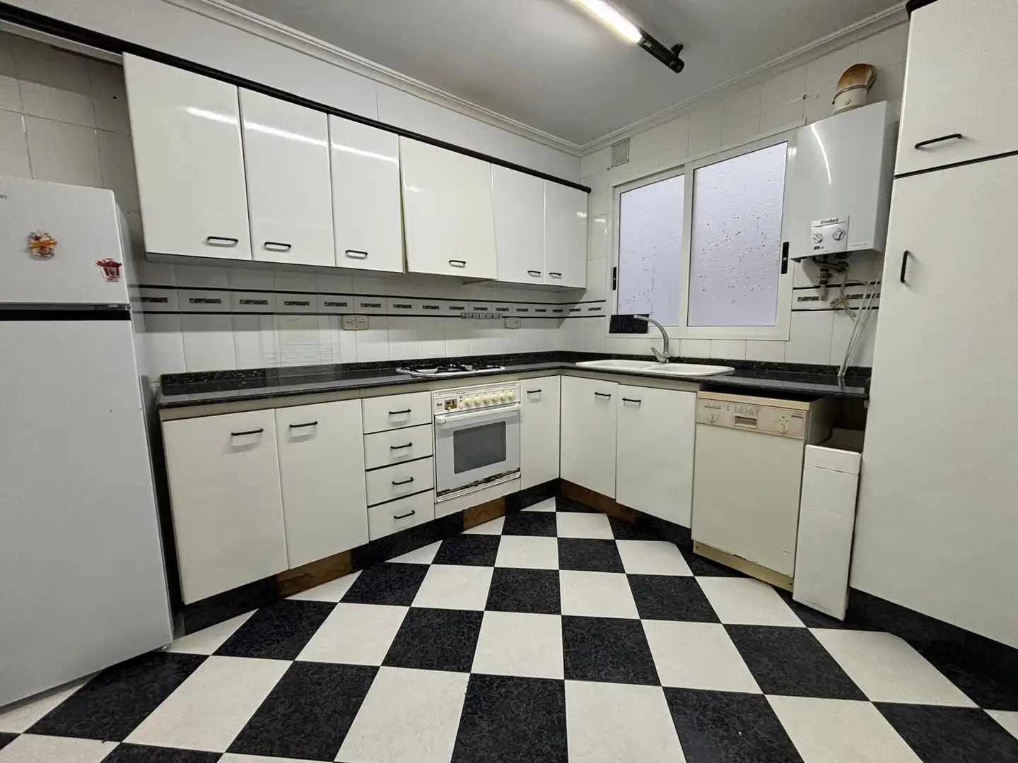 Küche von Wohnung zur Miete in Valencia mit Klimaanlage, Möbliert und Waschmaschine