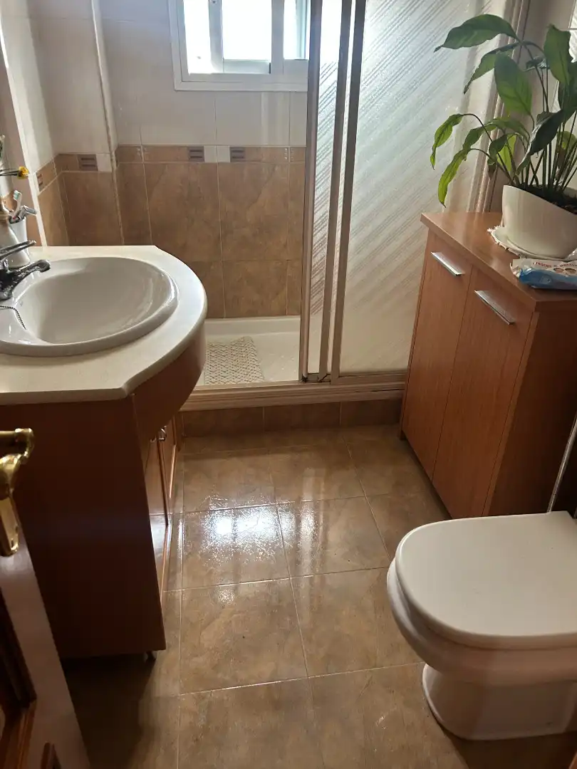 Bathroom of Flat for sale in Vélez-Málaga  with Air Conditioner, Terrace and Furnished