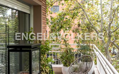 Balcony of Flat for sale in  Madrid Capital  with Air Conditioner, Heating and Parquet flooring