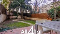 Exterior view of Flat to rent in  Barcelona Capital  with Heating, Private garden and Furnished