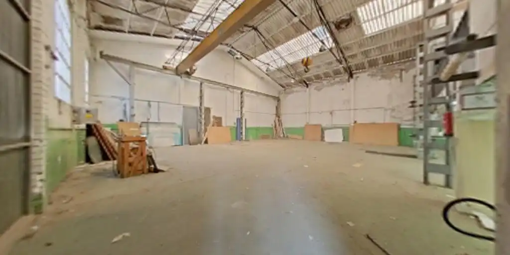 Nave industrial de alquiler en Ripollet